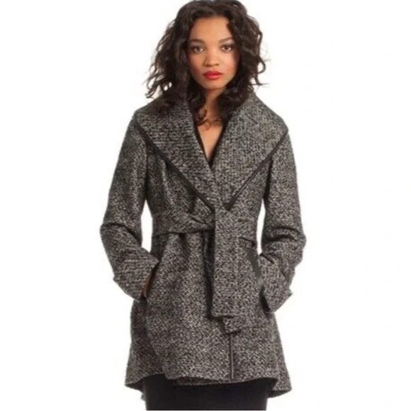 Trina Turk Jami Belted Tie Back Wool Coat Size 0 - Picture 1 of 11